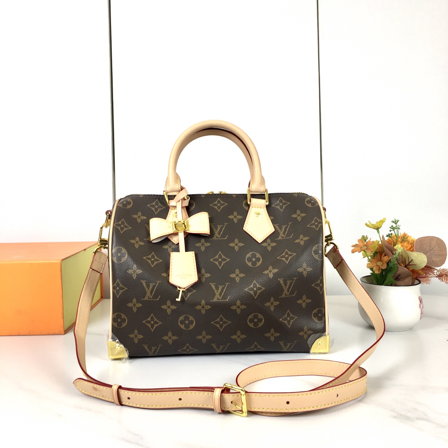 LV bag 384